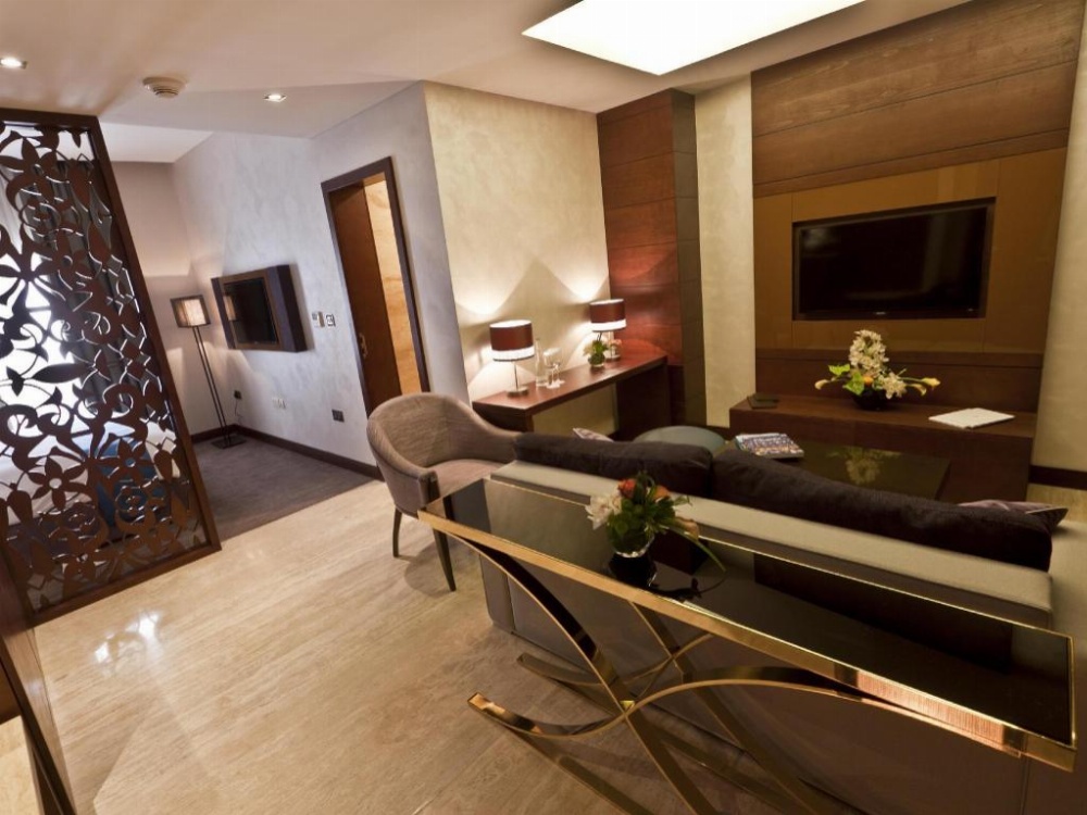 Zubarah Hotel Main image
